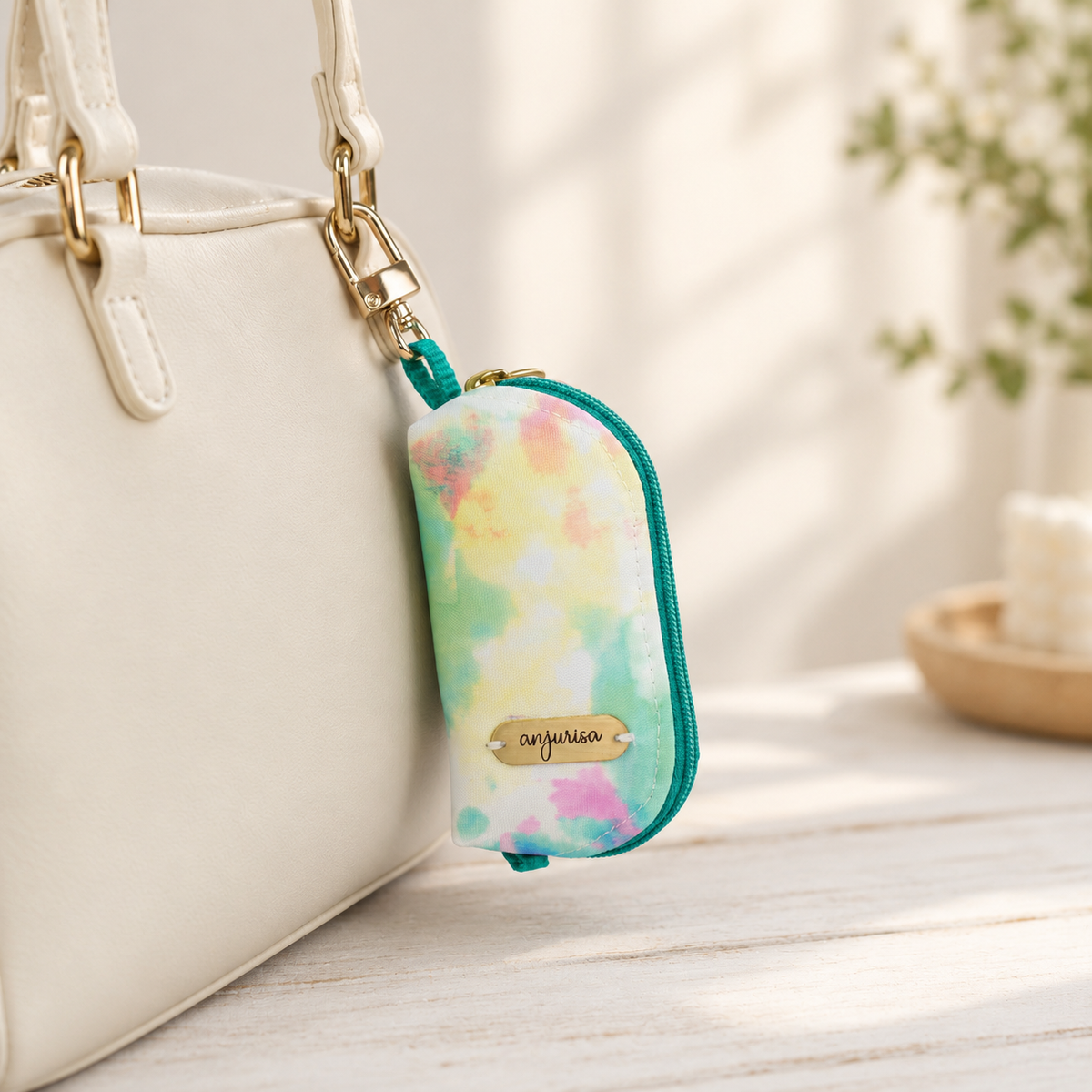 Arlia Pouch Free PDF Sewing Pattern – Mini Half-Moon Zipper Pouch